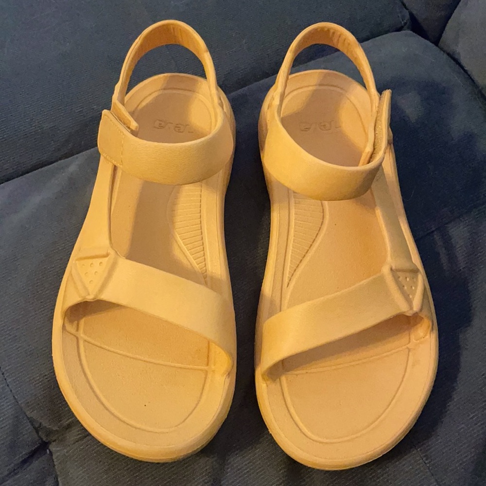 Teva Hurricane (Mens 8/Wms 10)